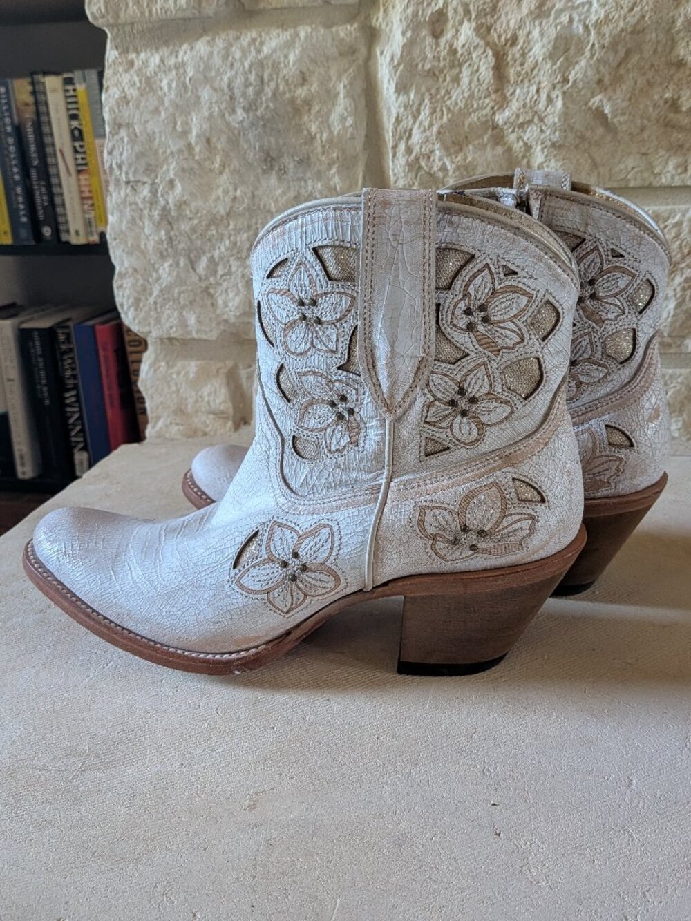 Shyanne white leather boots